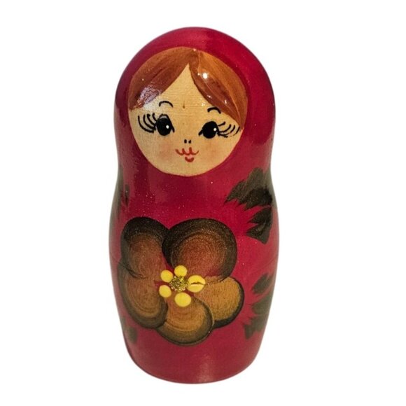 Hand-Painted Russian Matryoshka Nesting Dolls Set Of 5 Floral Design Glossy Red - Picture 8 of 16